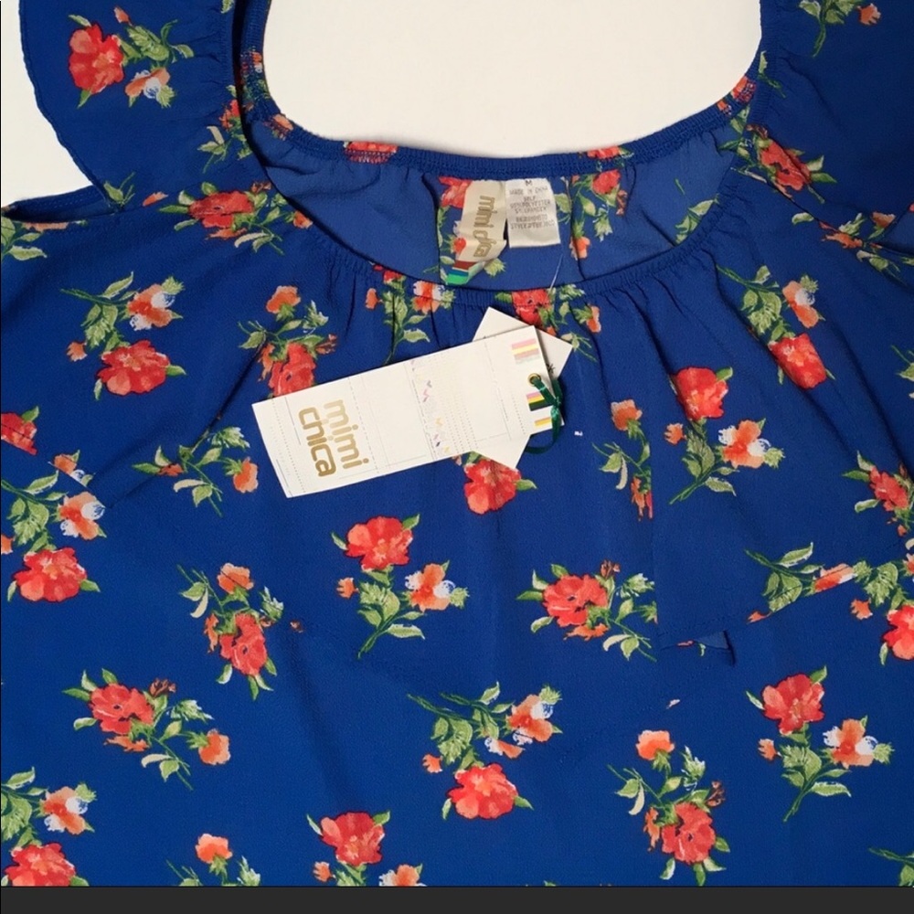 Floral Pattern Blouse - Picture 2 of 6